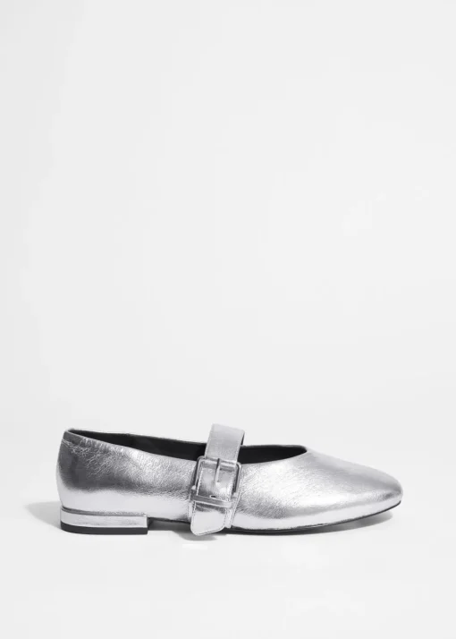 Ballerines En Cuir à Boucles