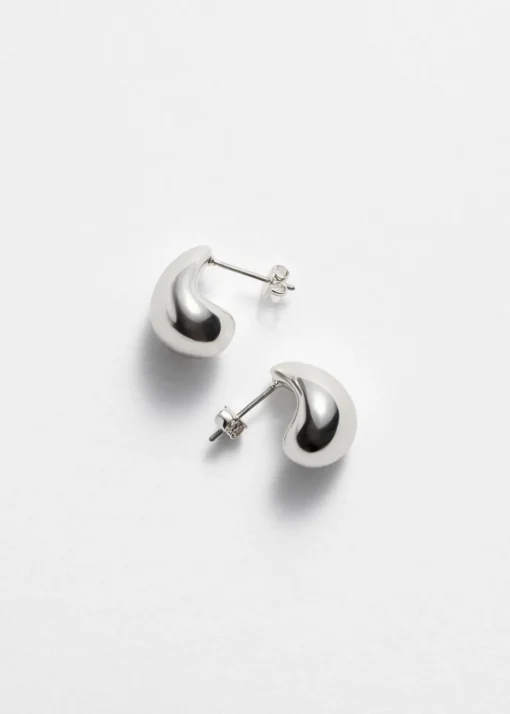 Boucles D’oreilles Incurvées En Forme De Goutte