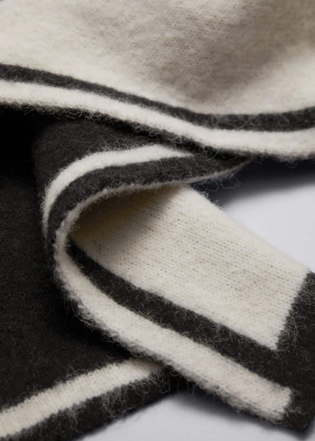 Écharpe En Maille Bicolore