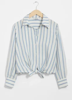 Chemise à Nouer Sur Le Devant