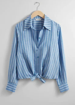 Chemise à Nouer Sur Le Devant