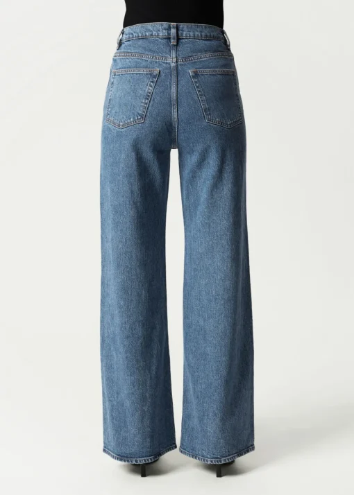 Jean Large