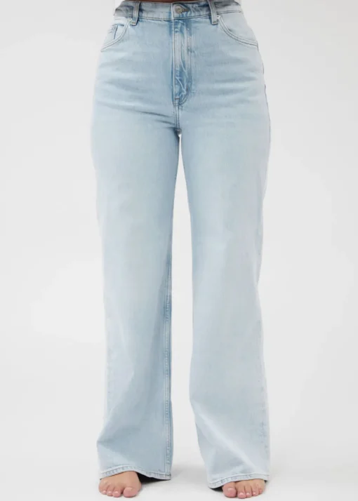Jean Large