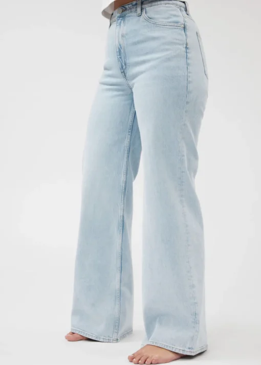 Jean Large