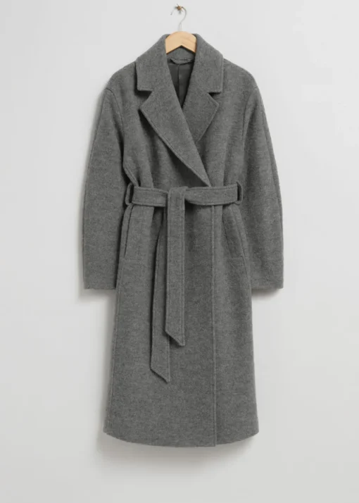 Manteau Volumineux En Laine Avec Ceinture