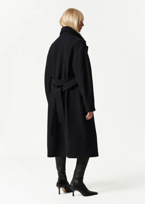 Manteau Volumineux En Laine Avec Ceinture