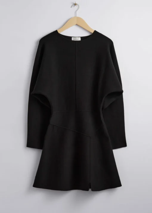 Robe Courte à Manches Chauve-souris