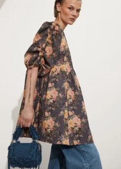 Robe Courte à Manches Volumineuses