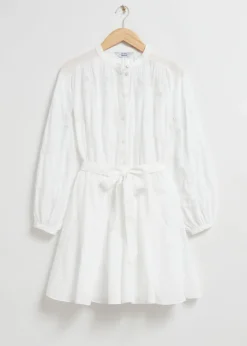Robe Courte Brodée