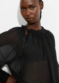 Robe Courte Transparente