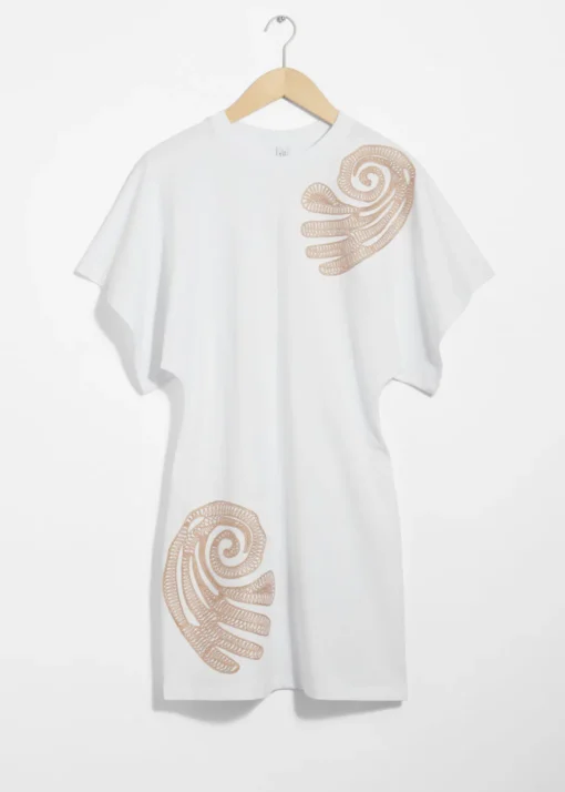 Robe T-shirt Courte Brodée