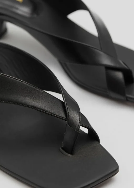 Tongs En Cuir